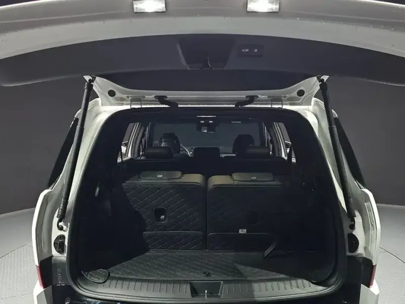 2024 Hyundai Santa Fe с пробегом 14 031 км