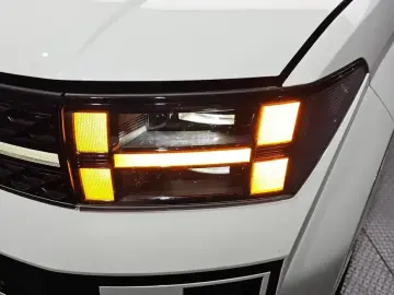 2024 Hyundai Santa Fe с пробегом 14 031 км