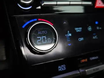 2024 Hyundai Santa Fe с пробегом 14 031 км