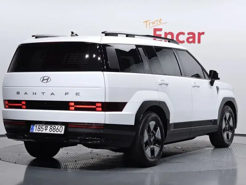 2024 Hyundai Santa Fe с пробегом 14 173 км