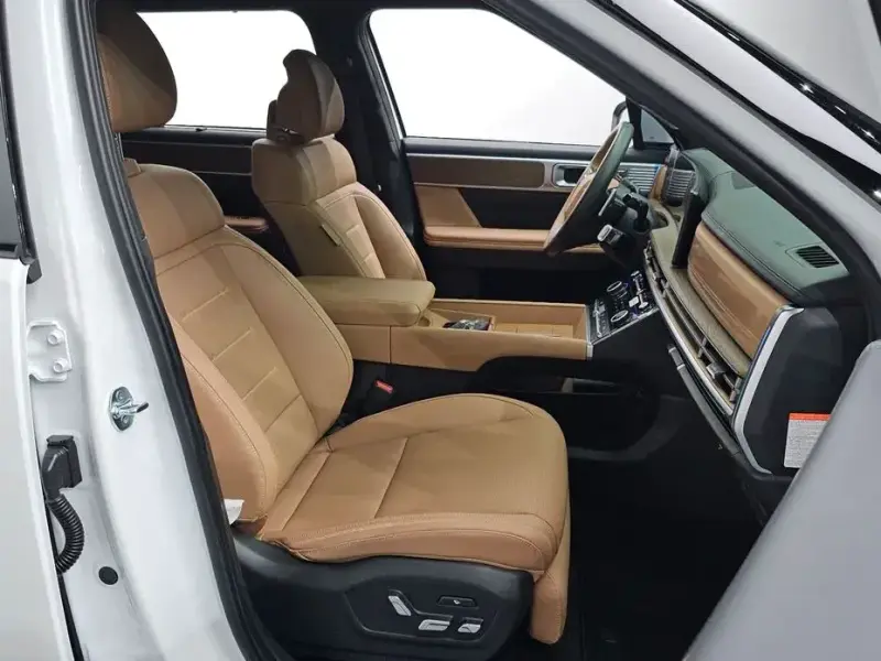 2024 Hyundai Santa Fe с пробегом 14 173 км