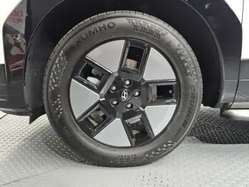 2024 Hyundai Santa Fe с пробегом 27 508 км