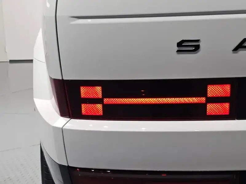 2024 Hyundai Santa Fe с пробегом 27 508 км