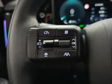 2024 Hyundai Santa Fe с пробегом 27 508 км