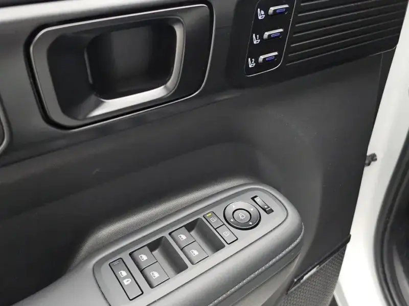 2024 Hyundai Santa Fe с пробегом 27 508 км
