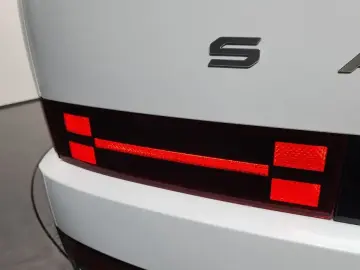 2025 Hyundai Santa Fe с пробегом 10 015 км
