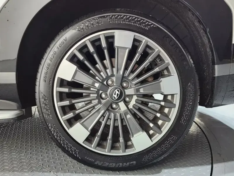 2024 Hyundai Santa Fe с пробегом 28 636 км