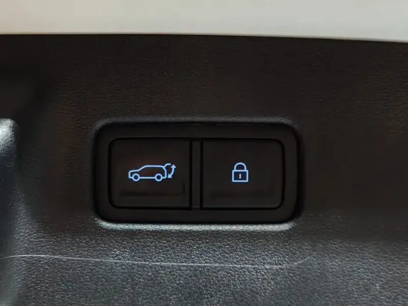 2024 Hyundai Santa Fe с пробегом 28 636 км