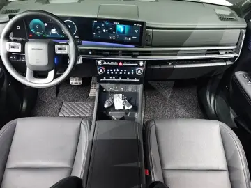 2025 Hyundai Santa Fe с пробегом 20 958 км