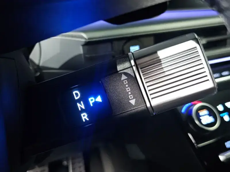 2025 Hyundai Santa Fe с пробегом 20 958 км