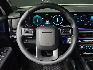 2025 Hyundai Santa Fe с пробегом 20 958 км