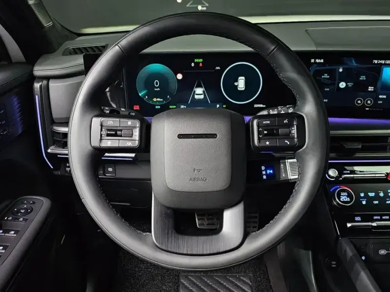 2025 Hyundai Santa Fe с пробегом 20 958 км