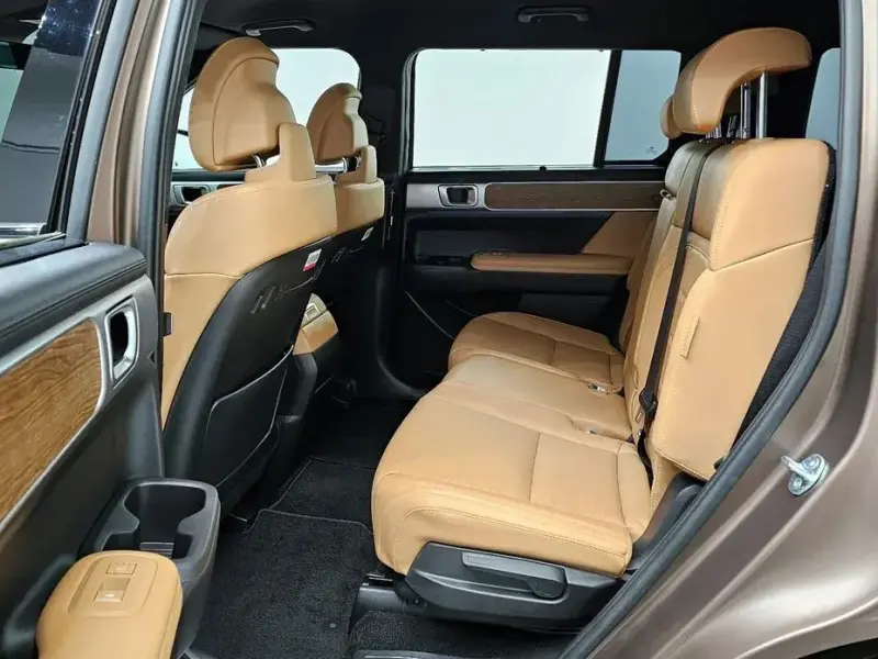 2024 Hyundai Santa Fe с пробегом 12 040 км