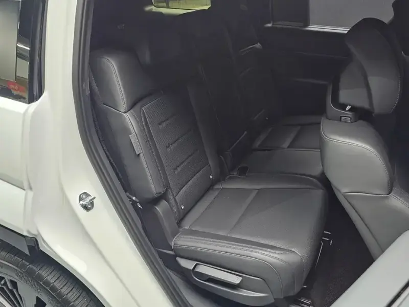 2025 Hyundai Santa Fe с пробегом 20 958 км