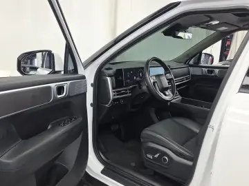 2024 Hyundai Santa Fe с пробегом 20 684 км
