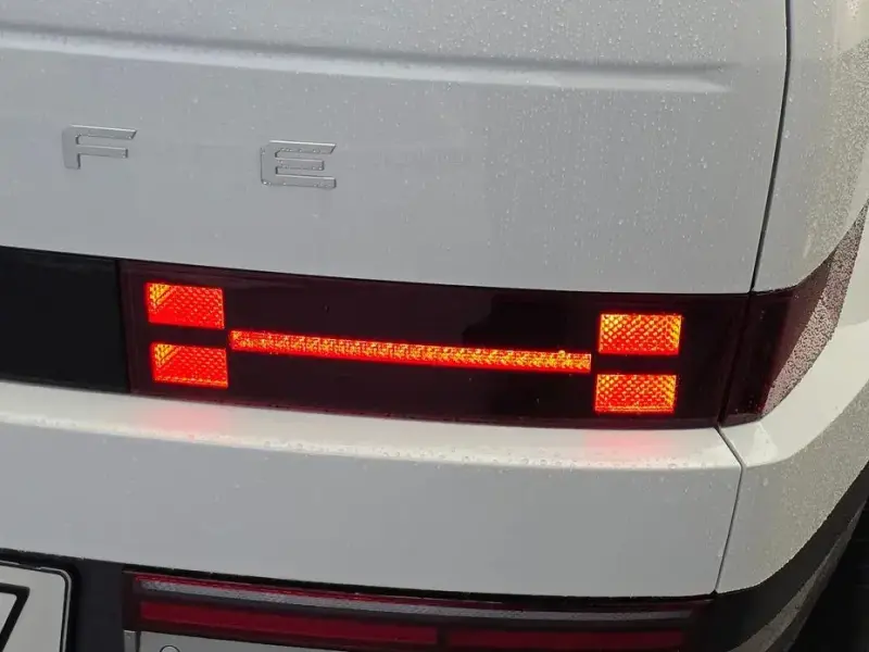 2024 Hyundai Santa Fe с пробегом 20 684 км