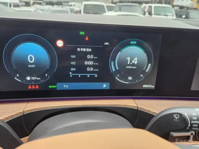 2024 Hyundai Santa Fe с пробегом 49 000 км
