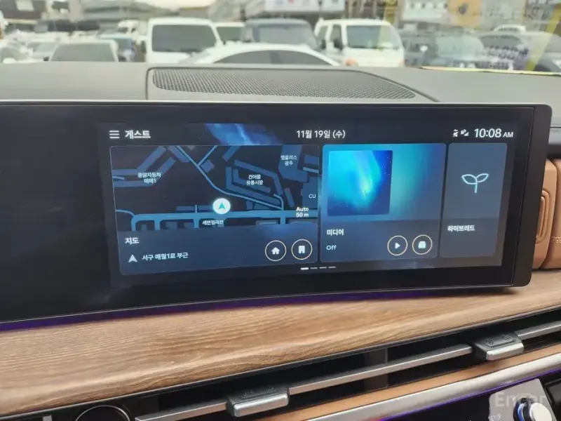 2024 Hyundai Santa Fe с пробегом 49 000 км