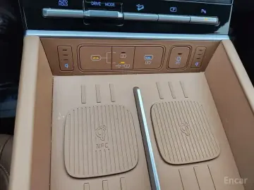 2024 Hyundai Santa Fe с пробегом 49 000 км