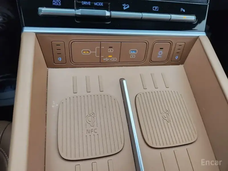 2024 Hyundai Santa Fe с пробегом 49 000 км