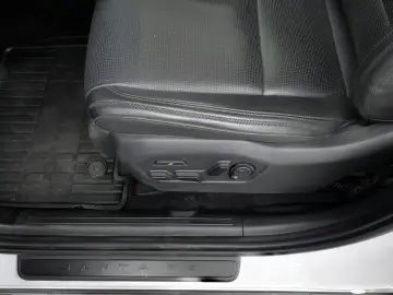 2024 Hyundai Santa Fe с пробегом 12 019 км