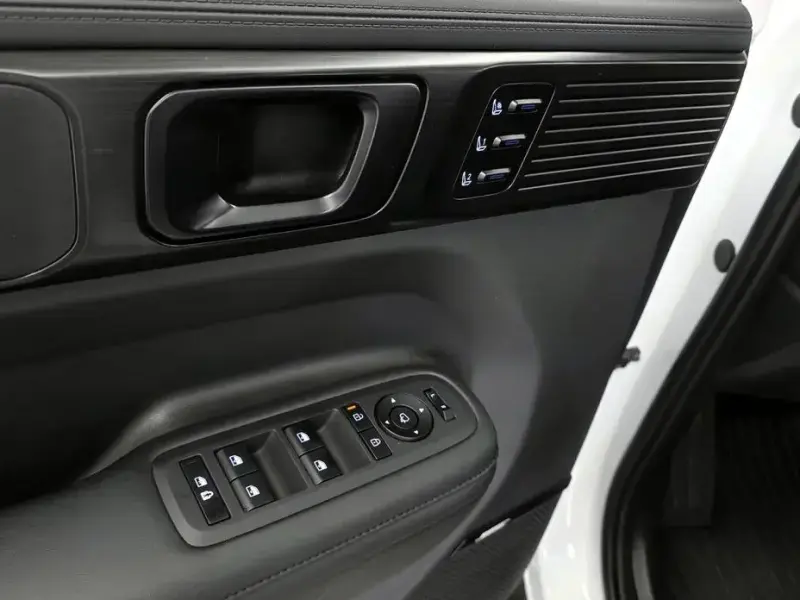 2024 Hyundai Santa Fe с пробегом 12 019 км