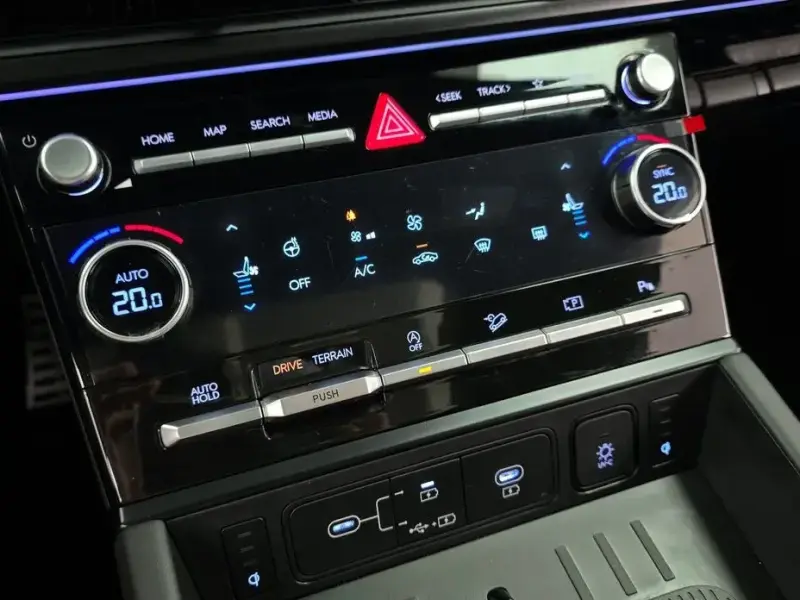 2024 Hyundai Santa Fe с пробегом 12 019 км