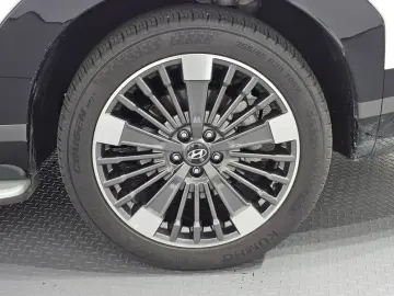 2024 Hyundai Santa Fe с пробегом 21 480 км