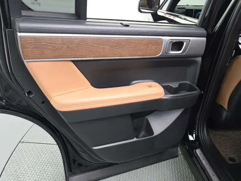 2023 Hyundai Santa Fe с пробегом 47 353 км