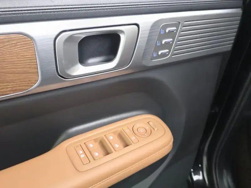 2023 Hyundai Santa Fe с пробегом 47 353 км