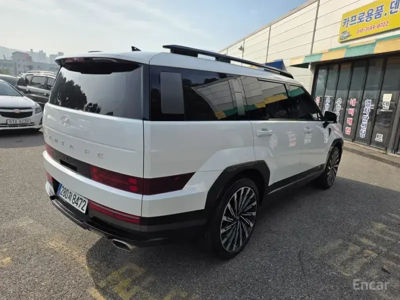 2023 Hyundai Santa Fe с пробегом 32 495 км