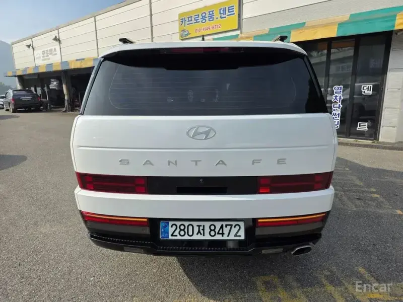 2023 Hyundai Santa Fe с пробегом 32 495 км