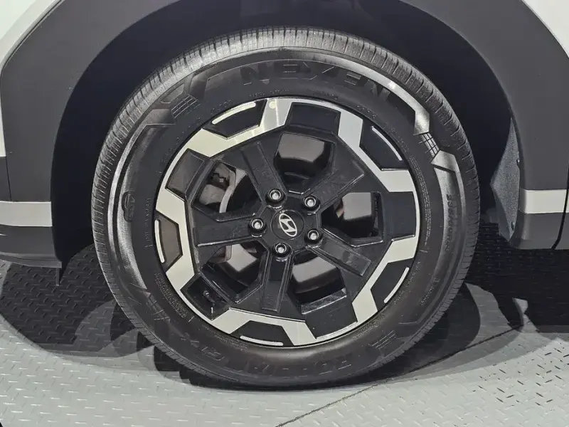 2025 Hyundai Santa Fe с пробегом 28 938 км