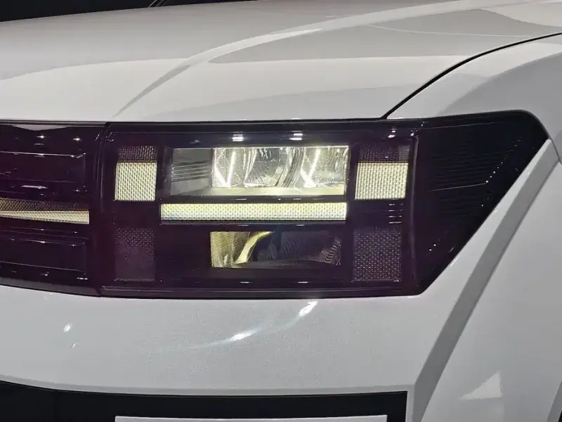 2025 Hyundai Santa Fe с пробегом 28 938 км