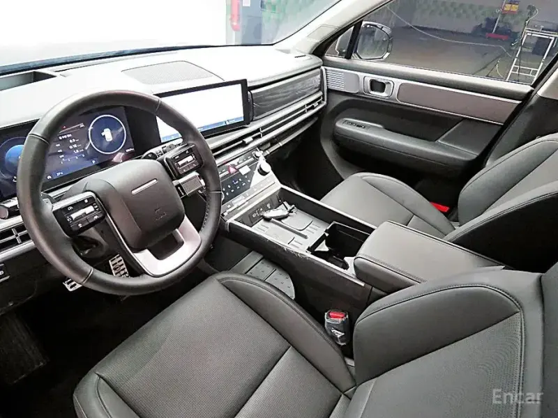 2025 Hyundai Santa Fe с пробегом 9 245 км