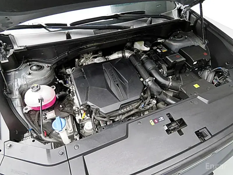 2025 Hyundai Santa Fe с пробегом 9 245 км