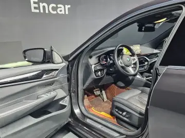 2023 BMW 6 серии с пробегом 28 667 км