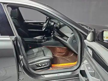 2023 BMW 6 серии с пробегом 28 667 км