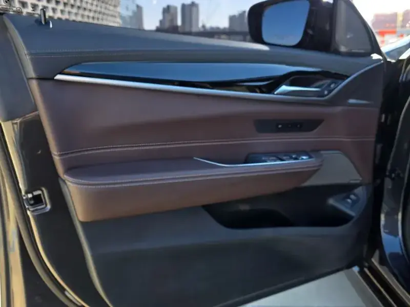 2022 BMW 6 серии с пробегом 90 707 км