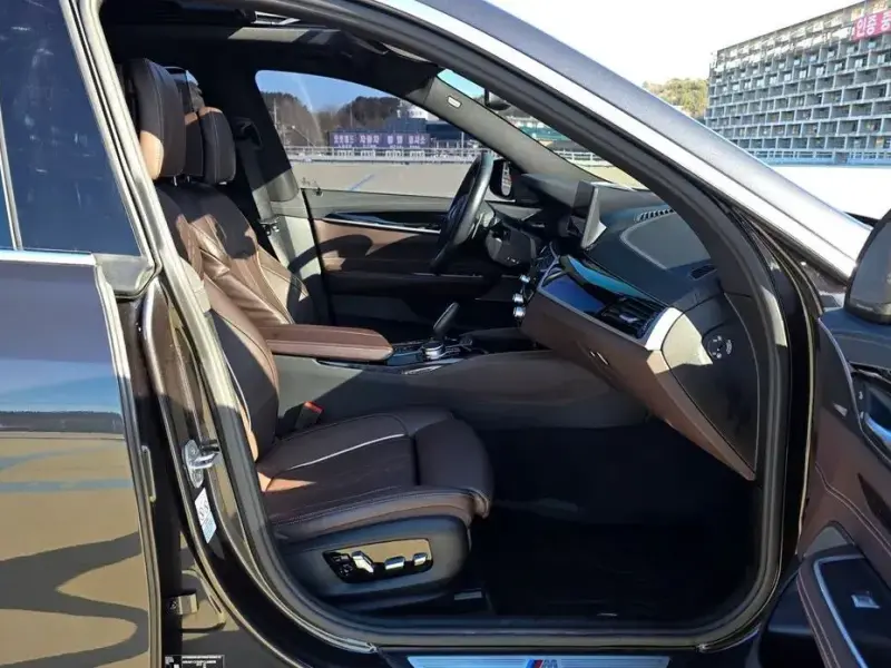2022 BMW 6 серии с пробегом 90 707 км