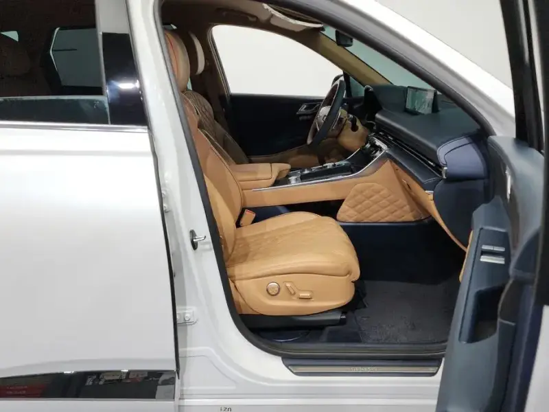 2023 Genesis GV80 с пробегом 19 203 км