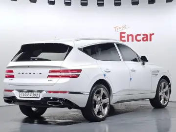 2023 Genesis GV80 с пробегом 25 166 км