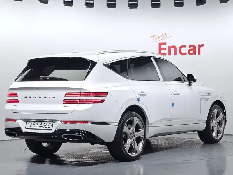 2023 Genesis GV80 с пробегом 25 166 км