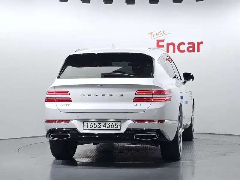 2023 Genesis GV80 с пробегом 25 166 км