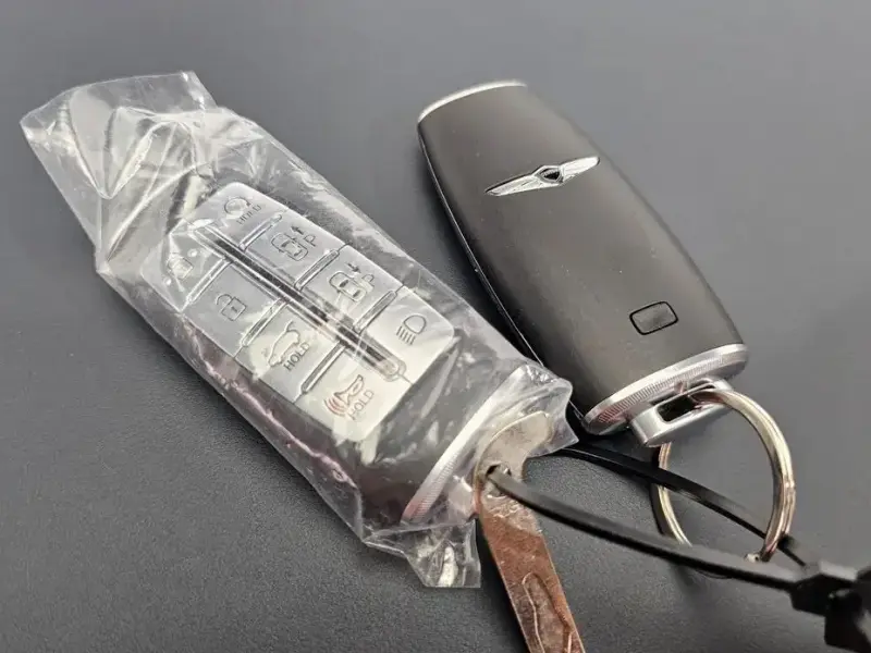 2023 Genesis GV80 с пробегом 25 166 км