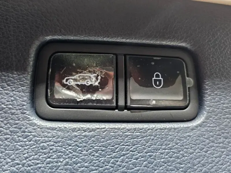 2023 Genesis GV80 с пробегом 25 166 км