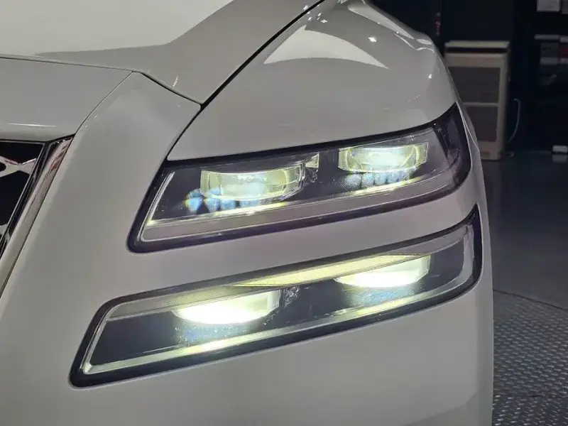 2023 Genesis GV80 с пробегом 25 166 км