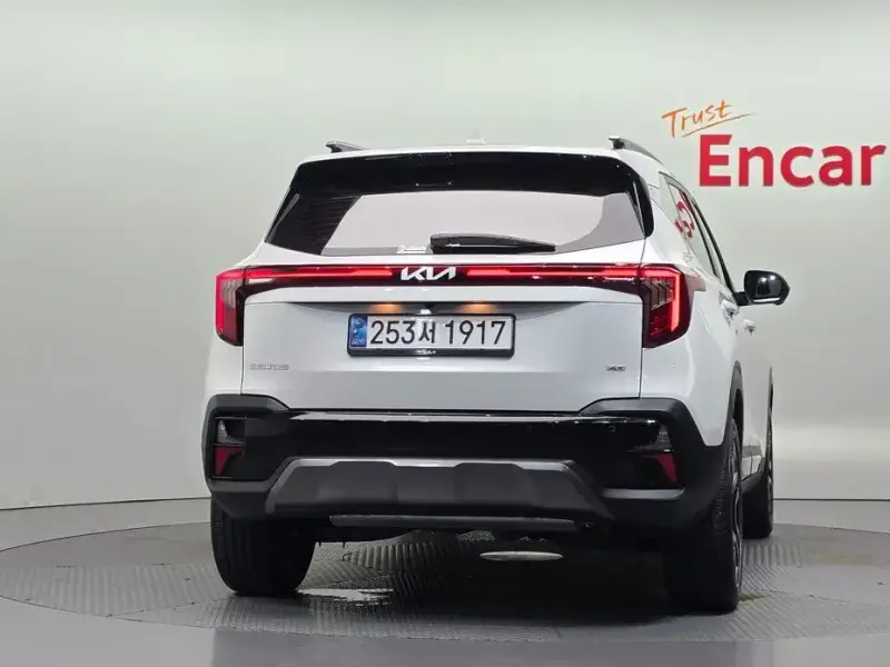 2024 Kia Seltos с пробегом 10 687 км