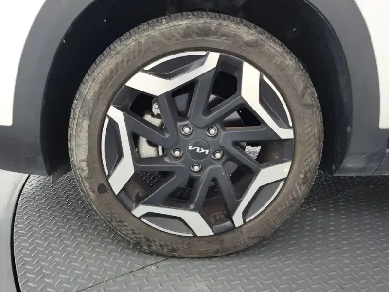 2024 Kia Seltos с пробегом 12 765 км