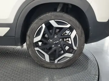 2024 Kia Seltos с пробегом 12 765 км